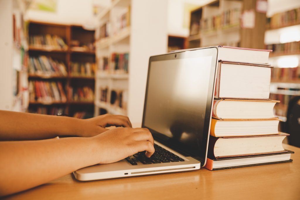 Les dernières tendances de la consommation d'information par les internautes en 2023